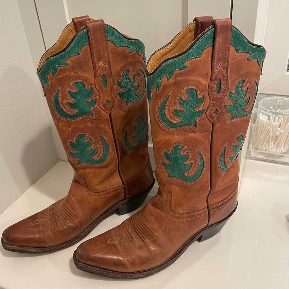 Old West - The Western Company brown and blue cowgirl boots
